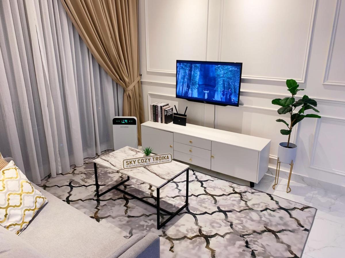 Sky Cozy Troika Residence, 1 Bedroom 4-6 Pax, 2 Bedrooms 6-8 Pax, Pool Vew, Sky & City View, Free Parking, Pool, Unlimited Wifi & Netflix Кота-Бару Экстерьер фото
