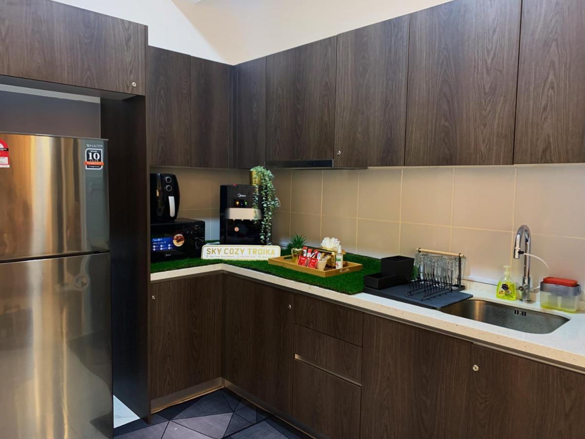 Sky Cozy Troika Residence, 1 Bedroom 4-6 Pax, 2 Bedrooms 6-8 Pax, Pool Vew, Sky & City View, Free Parking, Pool, Unlimited Wifi & Netflix Кота-Бару Экстерьер фото