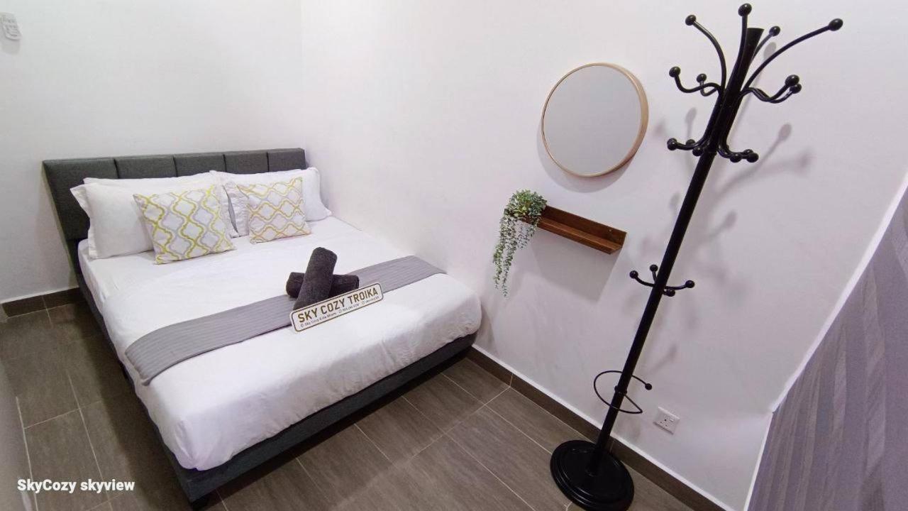 Sky Cozy Troika Residence, 1 Bedroom 4-6 Pax, 2 Bedrooms 6-8 Pax, Pool Vew, Sky & City View, Free Parking, Pool, Unlimited Wifi & Netflix Кота-Бару Экстерьер фото
