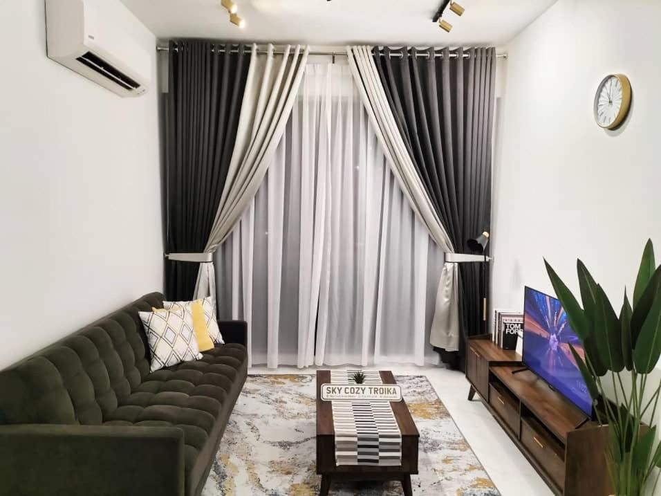 Sky Cozy Troika Residence, 1 Bedroom 4-6 Pax, 2 Bedrooms 6-8 Pax, Pool Vew, Sky & City View, Free Parking, Pool, Unlimited Wifi & Netflix Кота-Бару Экстерьер фото