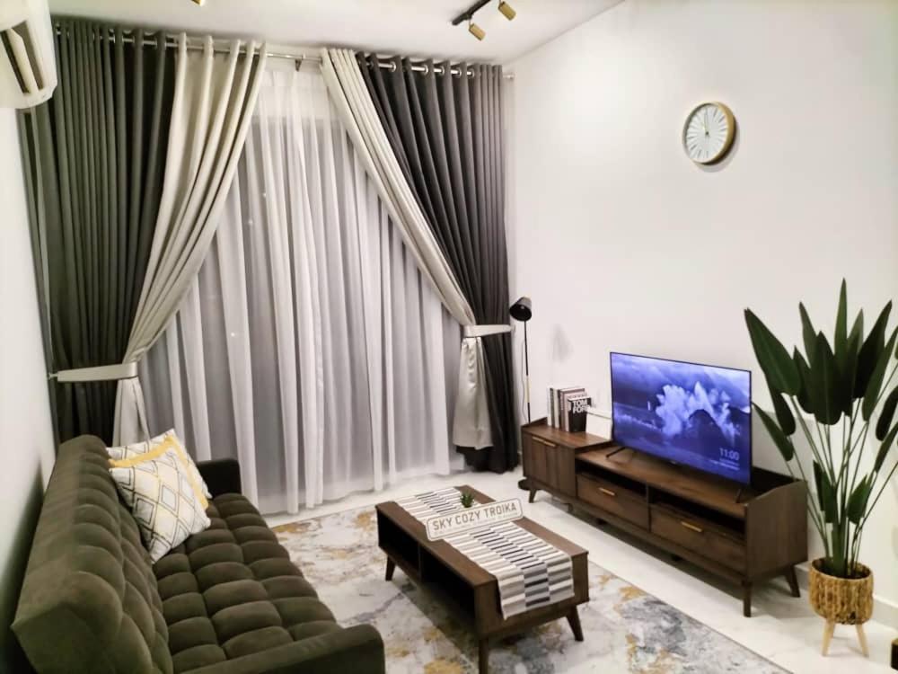 Sky Cozy Troika Residence, 1 Bedroom 4-6 Pax, 2 Bedrooms 6-8 Pax, Pool Vew, Sky & City View, Free Parking, Pool, Unlimited Wifi & Netflix Кота-Бару Экстерьер фото