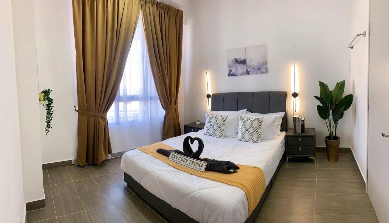 Sky Cozy Troika Residence, 1 Bedroom 4-6 Pax, 2 Bedrooms 6-8 Pax, Pool Vew, Sky & City View, Free Parking, Pool, Unlimited Wifi & Netflix Кота-Бару Экстерьер фото